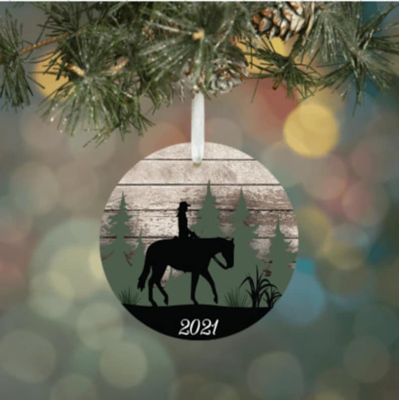 Horse Rider.  Horse themed Ornament.  Western Ornament.  Free image 1