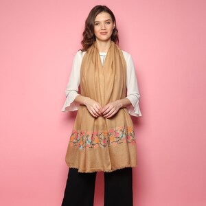 Handwoven 100% Pashmina Shawl: Hand Embroidered Floral Scarf