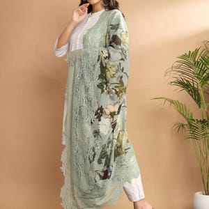 Floral Printed Shawl with Lace