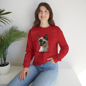 Personalized Siamese Cat Mom Sweatshirt, Gift For Cat Mom, Christmas Gift For Siamese Cat Lover, Custom Minimalist Siamese Cat Mom, Siamese