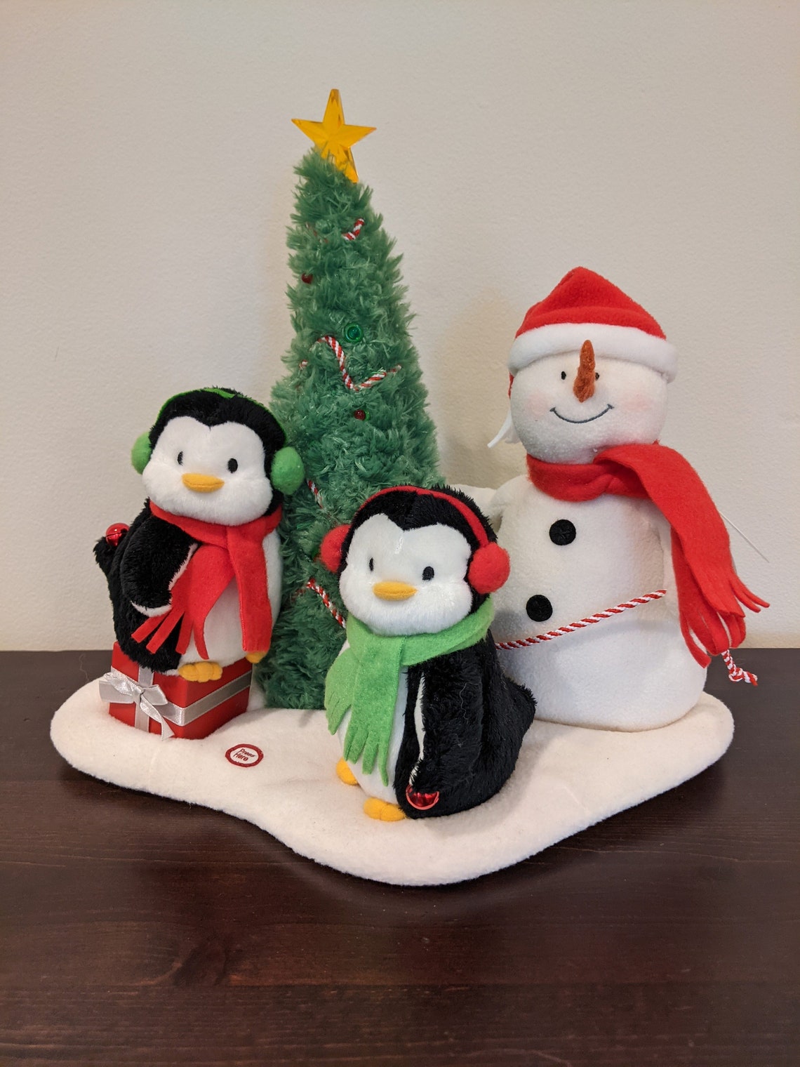 Hallmark Very Merry Trio Musical Plush 2006 collectible | Etsy