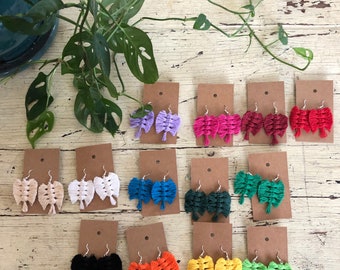 Pendientes de plumas de macramé, ganchos de plata de ley 925, flecos bohemios