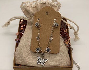 Juliet in Silver Necklace