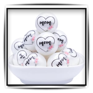 20MM Heart MOM Print Acrylic Beads: Chunky Bubblegum Jewelry (10 Beads)
