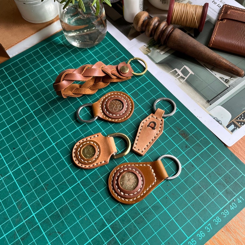 Leather keychain Pattern, Keychain template, Key fob template, leather keychain PDF, Keychain Pattern, Leatherwork Pattern, Leathercraft PDF image 3