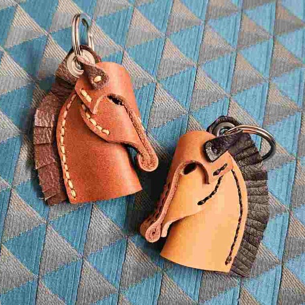 Molde para chaveiro de cavalo em couro | Modelo para chaveiro | Download digital em PDF