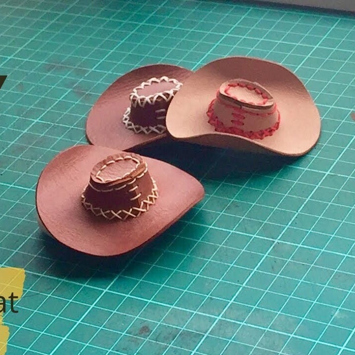 EXCEART 10St Mini-Cowboyhut Cowboyhut für Kinder Mini-Strohhüte zum Basteln  Hauben für Kinder rosafarbener Cowboyhut kleine hüte kleine Hutstütze  Mehrfarbig Spielzeugzimmer Getränke: : Spielzeug