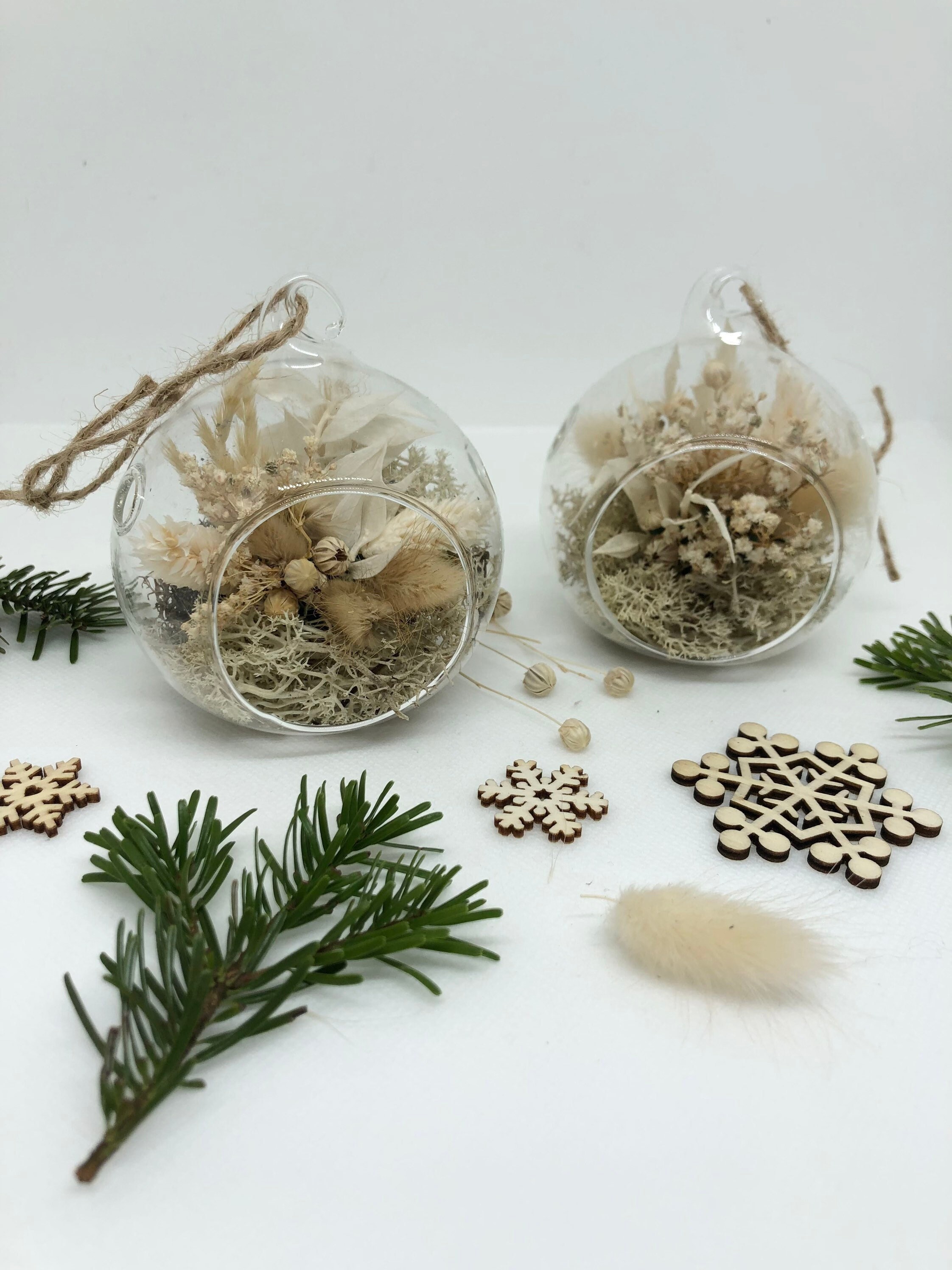 Boules de Noël en Fleurs Séchés - Boules Verre Pour Votre Décoration Noël