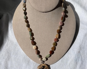 Horsey Knotted Necklace
