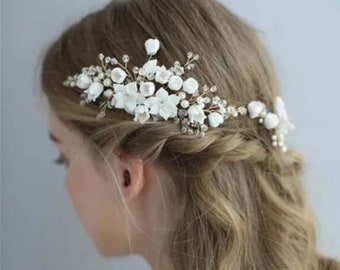 Ceramic flower wedding hair comb, bridal hair jewelry, Romantic bridal hair accessory, Romantic hair comb