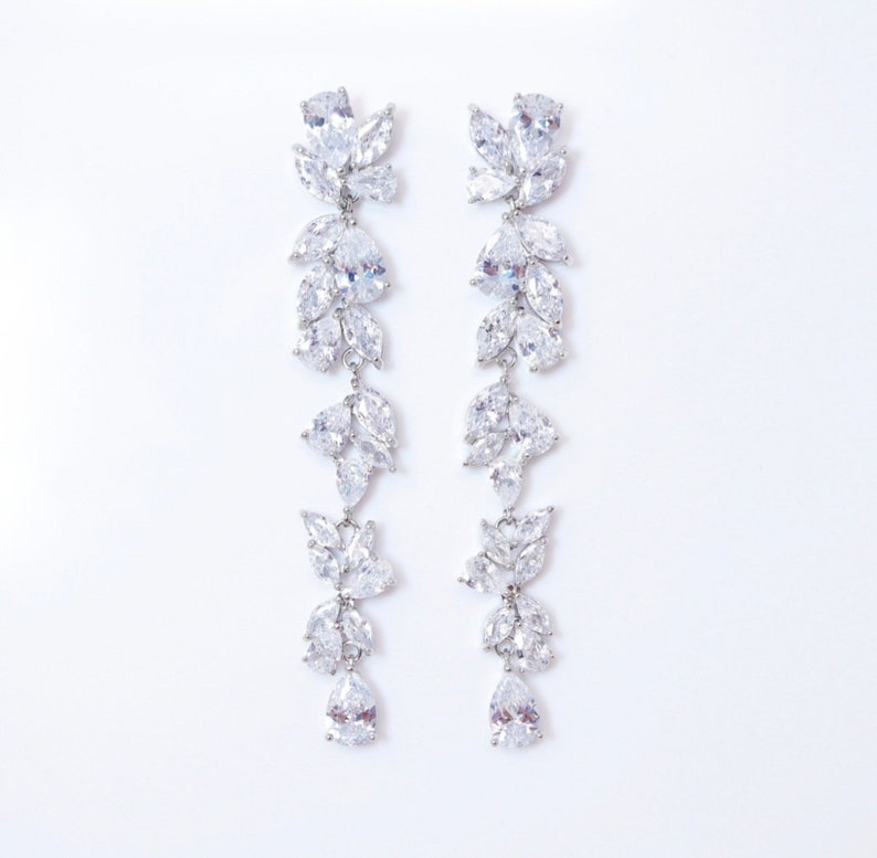 Boucles d'oreilles swarovski mariée,boucles d'oreilles long CZ,bijoux mariage en or blanc,boucles d'oreilles nuptiales mariée,cadeau mariée zdjęcie 2