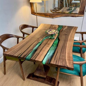 Luxus Epoxy Tischplatte Live Edge Holztisch, grüner Epoxidharz Flusstisch, Naturholztisch, Esstisch, Naturholz Epoxy Tisch