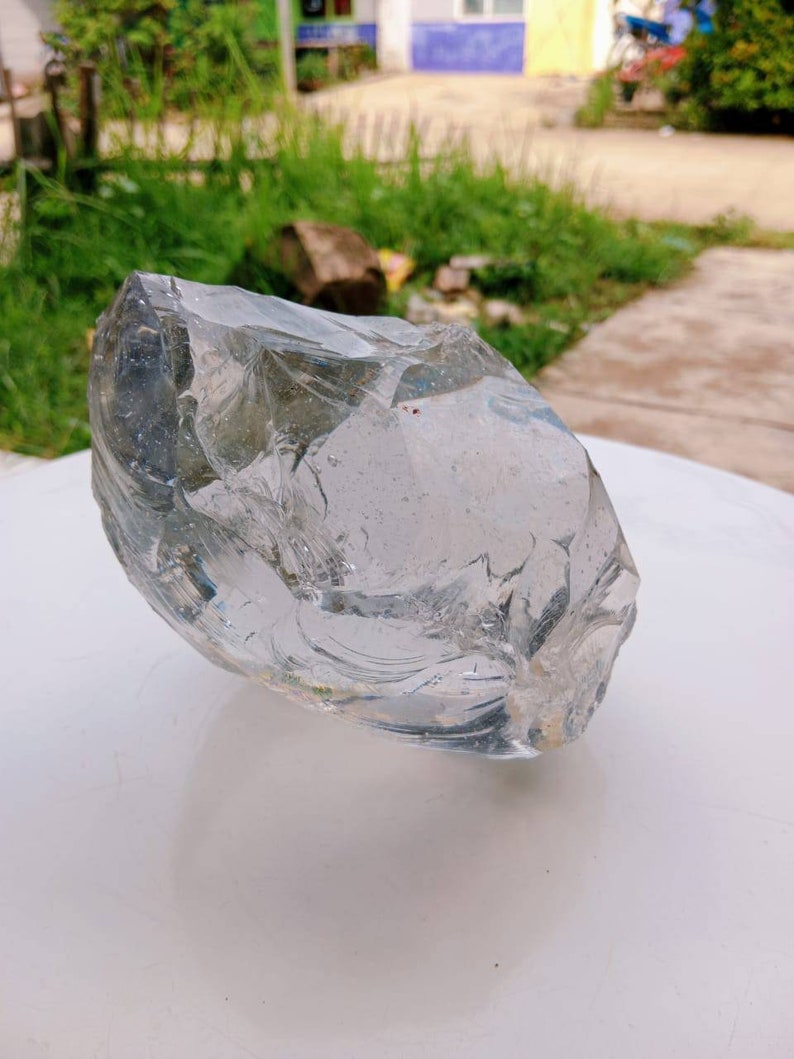1,8 kgs of rough andara crystal clear white with motif bubbles inside image 4