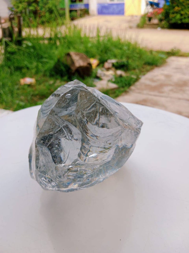 1,8 kgs of rough andara crystal clear white with motif bubbles inside image 8