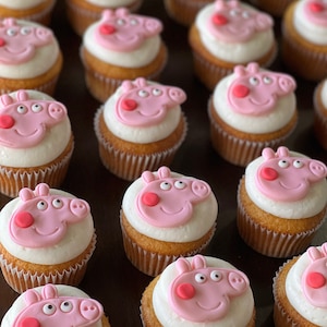Fondant Cupcake Toppers