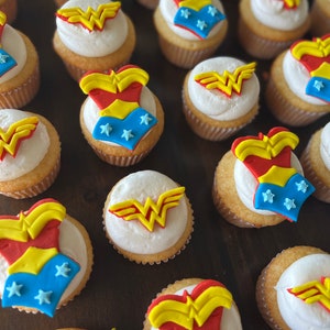 Fondant Cupcake Toppers