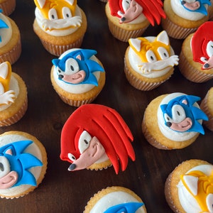 Fondant Cupcake Toppers