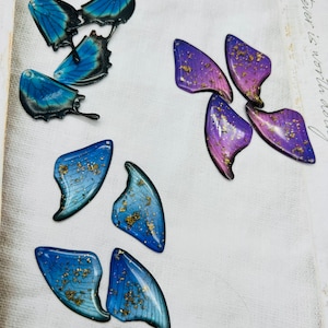 Resin Butterfly Wing Charm: Glitter Gold Fairy Pendant, 1 pair