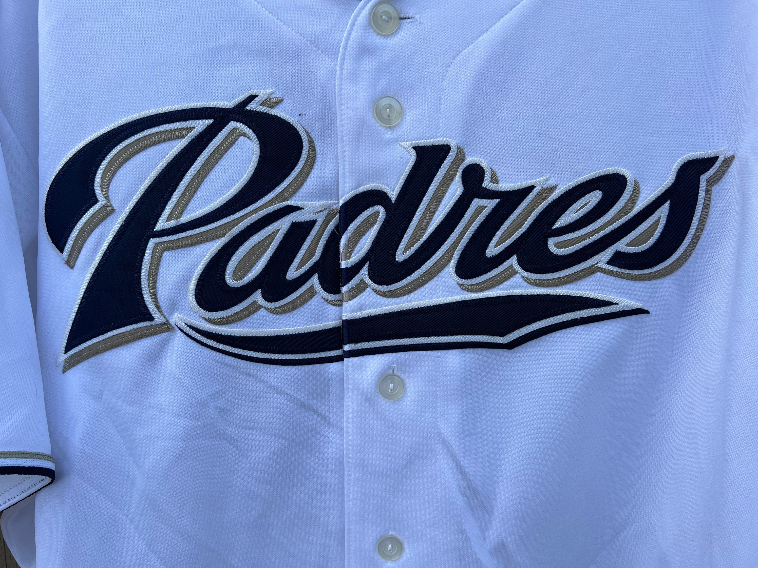NWT Vintage 2004-10 San Diego Padres SD Majestic Button Down MLB