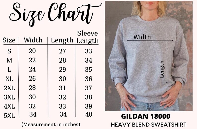 Pu&ograve; includere: Una tabella delle taglie per la felpa Gildan 18000 heavy blend, che mostra le misure in pollici per le taglie dalla S alla 5XL. La tabella include colonne per larghezza, lunghezza e lunghezza manica, con una guida visiva su una felpa grigia.