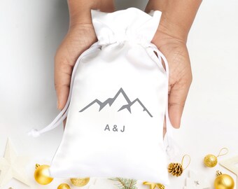 Free Shipping Wedding Welcome Bags - Destination Mountain Wedding Welcome Bags - Wedding Favors - Hangover Kit Bags - Set Of 10 Bags