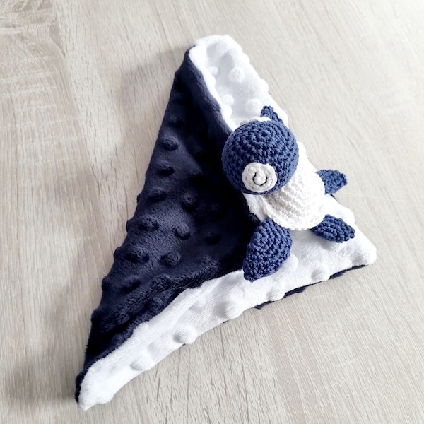 Doudou bola, doudou plat, doudou minky, doudou tortue, cadeau naissance, bleu marine