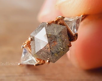 Salt and Pepper Diamond Ring, Hexagon Rose Cut Moissanite Ring, Antique Three Stone Engagement Ring, Gray Diamond Gold Ring, Vintage Ring