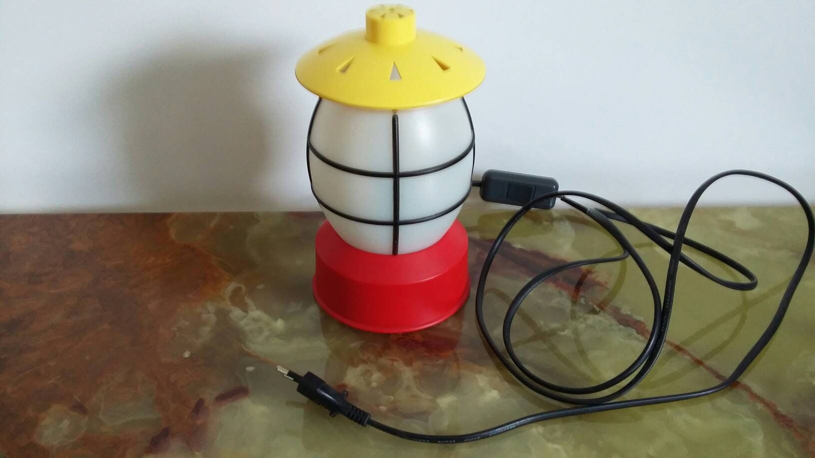 Lampe Pagode Mammut Ikea Plastique Coloré Vintage 1980 Appoint Bureau Salon Intérieur Pop Jaune Roug