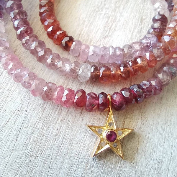Collier tout en multi spinelle rose et pendentif étoile diamant et rubis. Collier pour femme. Collier pierres précieuses.