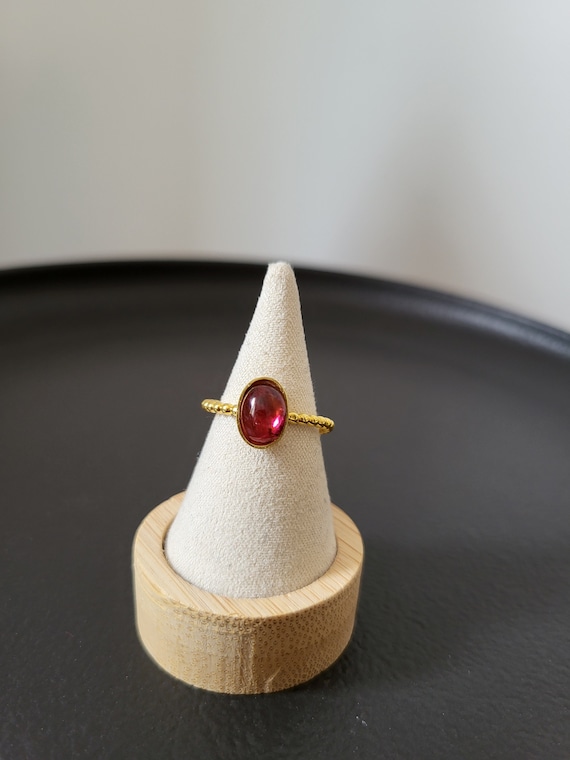 Bague cabochon tourmaline rose, argent plaqué or vermeil 925 poinçonnée ajustable. Bague pour femme minimaliste, bague fiançailles.