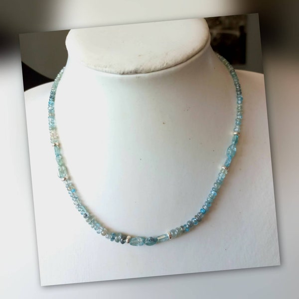 Collier tout en pierres naturelles de zircons bleus, bijou pierres précieuses, cadeau pour elle. Collier bohème.