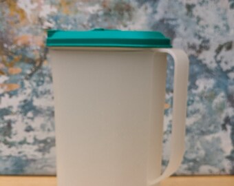 Vintage Tupperware jug, Tupperware jug, Tupperware pitcher, vintage pitcher, Tupperware fridge jug