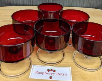 Luminarc ruby red glass dessert bowls, 1970s / red ice-cream bowls / red glass sorbet bowls / red champagne glasses set of 6