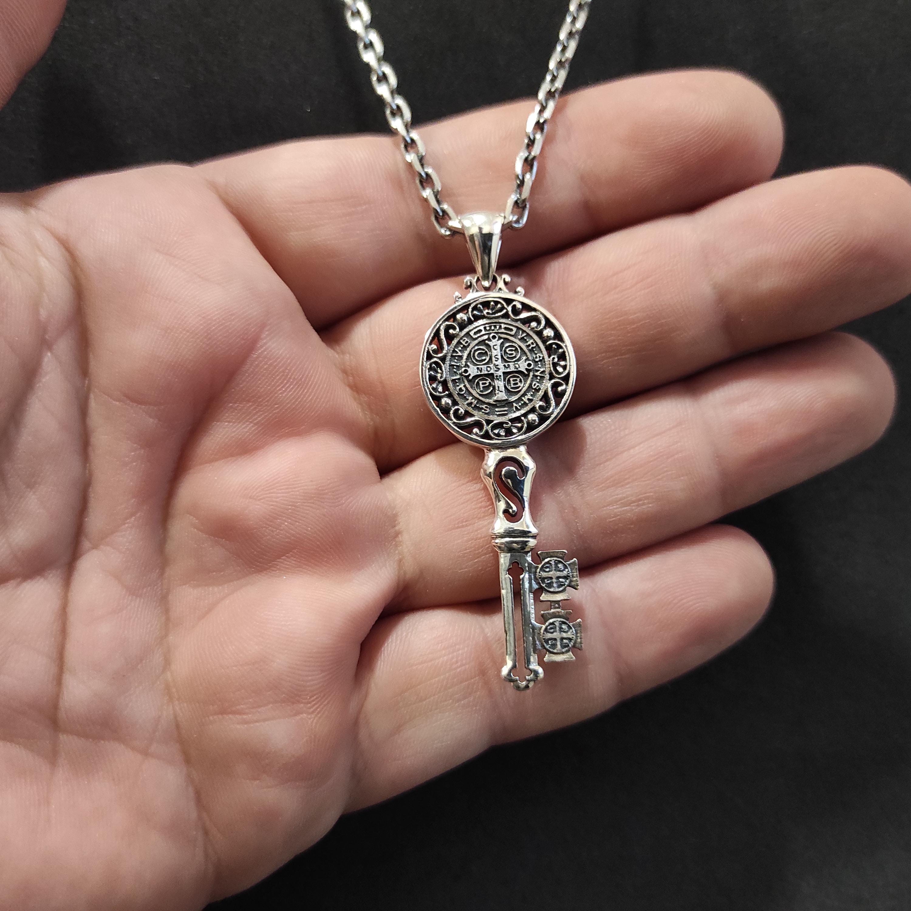 Crocifisso Di San Benedetto Placcato In Argento: Collana Con Ciondolo A Croce In Metallo Cristiano Per La Protezione - 3'' - Italia - Foto 5