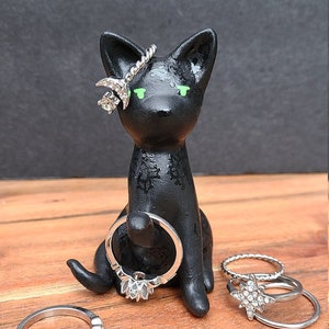 Black cats jewelry stand cheap