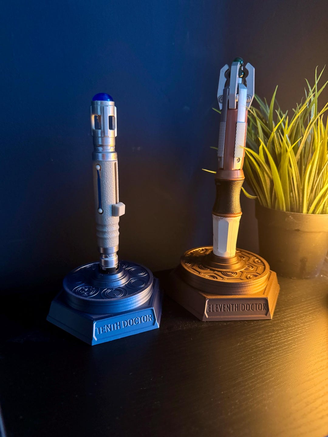 Doctor Who Sonic Screwdriver Stand: Tenth & Eleventh Doctor - Etsy