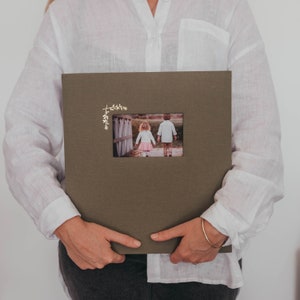 Large Photo Album with Window - 500 4x6 pockets - 13.75"x13.5" - Olive Green with Gold Stamping