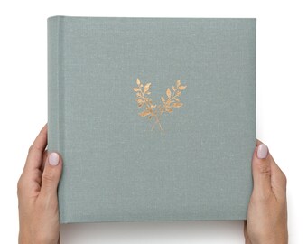Linen Photo Album 8.6" x 8.6" - 200 Pockets for 4x6 photos plus writing space - Powder Blue with Gold Stamping