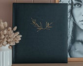 La Lente Luxury Linen Photo Album with Acid Free Pockets, Traditional Book Bound with Hard Cover, 200 Pockets for 4x6 Photos, Photo Book