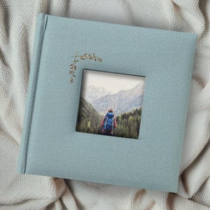 Linen Photo Album with Window 8.6&quot; x 8.6&quot; - 200 Pockets for 4x6 photos plus writing space - Powder Blue with Gold Stamping