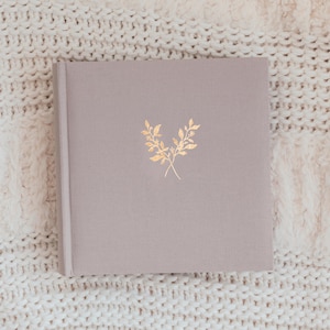 Linen Photo Album 8.6&quot; x 8.6&quot; - 200 Pockets for 4x6 photos plus writing space - TAUPE