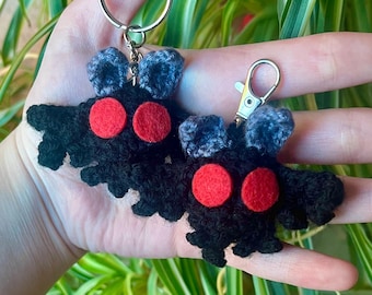 Llavero/clip amigurumi de Mothman
