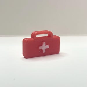 1/10 Scale 3D Printed First Aid Kit – Custom Accessories for RC Cars, Trucks, and Scale Models