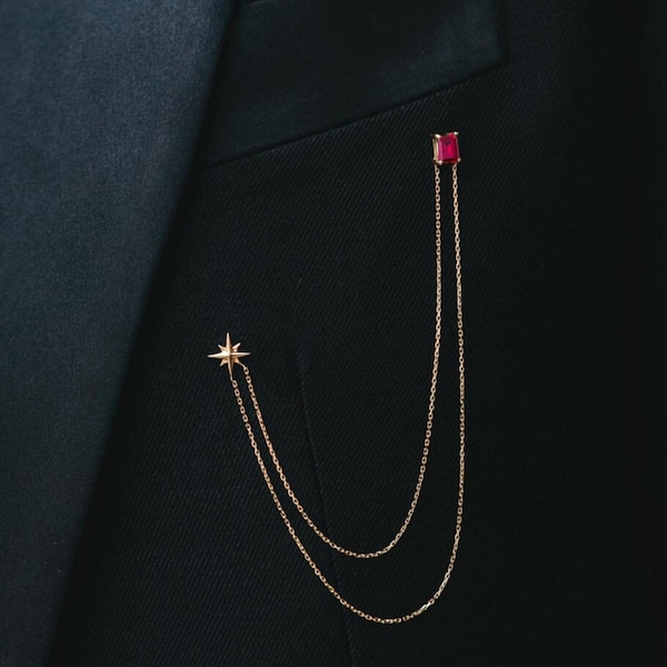 0.70 Carat Ruby Collar Pin With North Star, Shiny Men’s Jacket Pin, Thick And Elegant Jacket Chain Pin, Modern Collar Chain Brooch