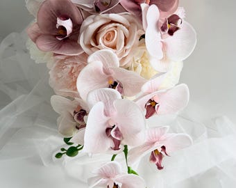 Trapsgewijs bruidsboeket Stoffige roze rozen Pioenrozen Real Touch Blush orchideeën Bruidsboeketten