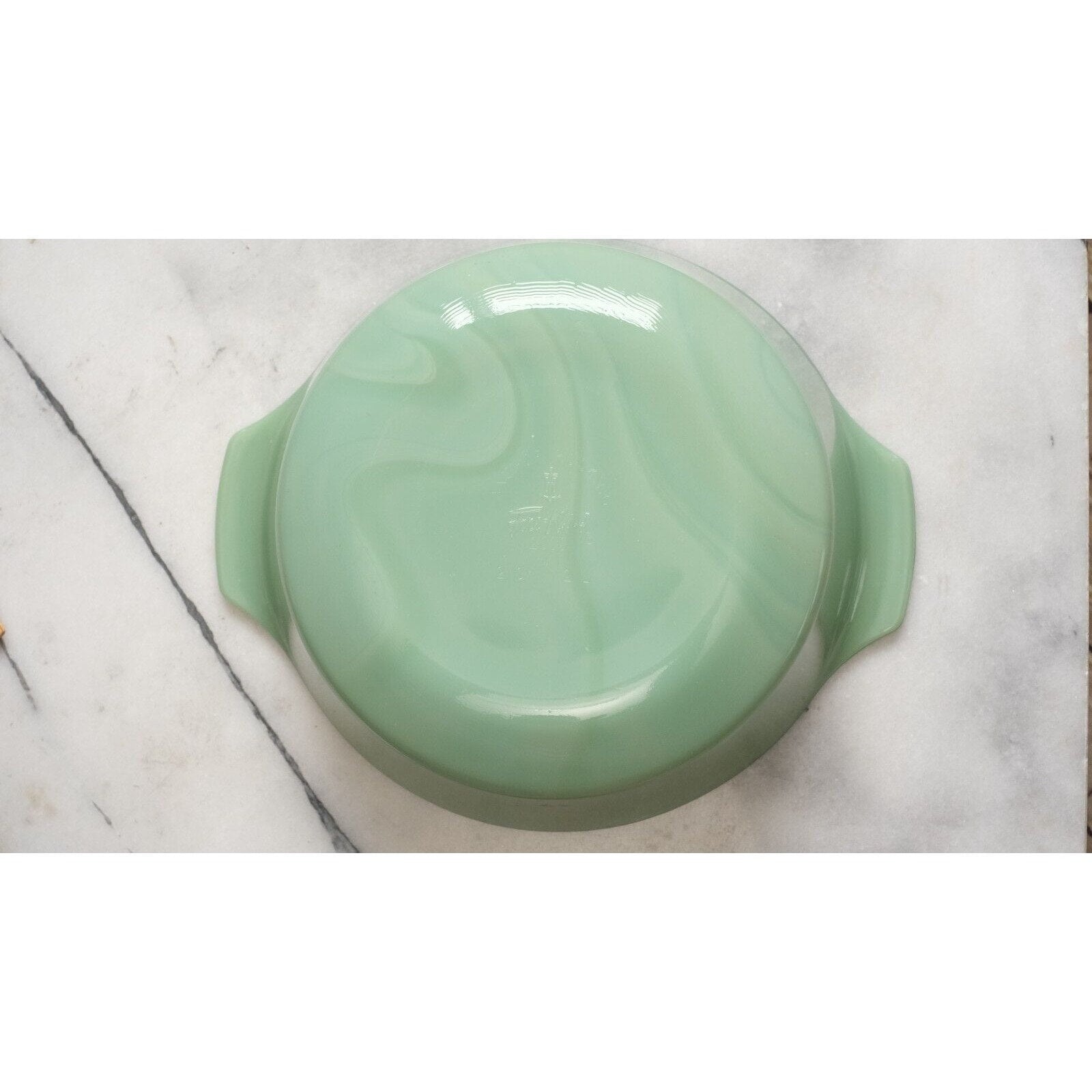 Vintage ANCHOR HOCKING Fireking Jadeite Casserole Dish 2000 2 Quart