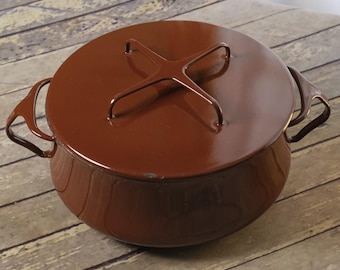 DANSK DESIGNS KOBENSTYLE 4 Quart Enamel Stock Pot w/ Lid Chocolate Brown Vintage