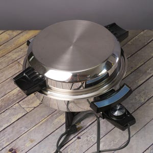 WEST BEND WEBALCO Electric Skillet #17209 Oil Core 11&quot; Tested and Works