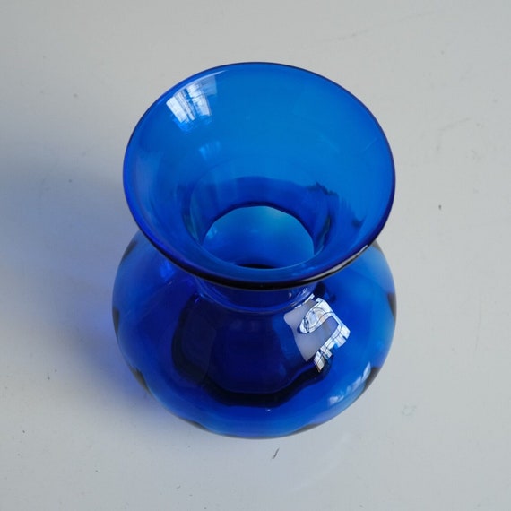 BLENKO Glass Vase #706 Brilliant Blue Optic Art Glass Vintage 6.5
