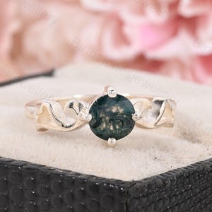 Round Moss Agate Engagement Ring in 925 Sterling Silver with Leaf-Inspired Shank Design, Nature Themed Handmade Boho Promise Ring